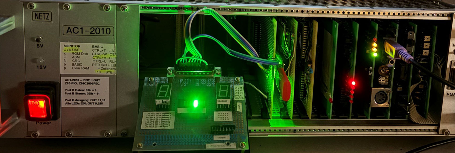 AC1-2010 mit selbst aufgebauter Z80-PIO-Experimentierkarte
